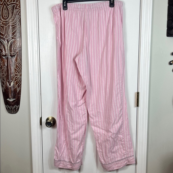 Victoria’s Secret 2 pc. Pajama set large. Long sleeved button top, long pants - Picture 9 of 9